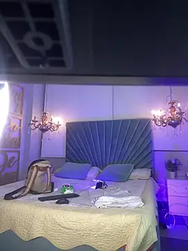 Snapshot of riri_brunnete chatting on 03-04-26, 04:20 riri brunnete online show from 03-04-26, 04:20