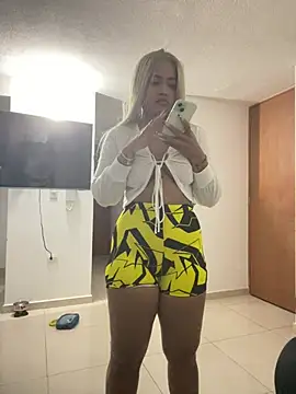 riri brunnete online show from 06-02-26, 04:12