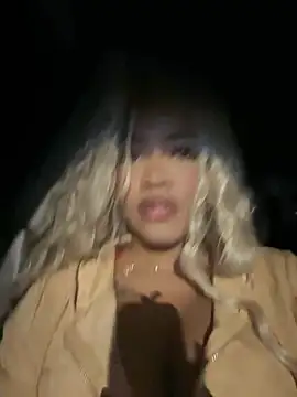 riri brunnete online show from 06-26-26, 04:29