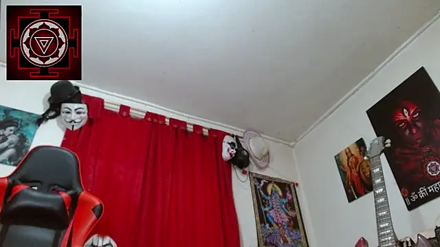 Amanda Valeska online show from 10-11-25, 03:13