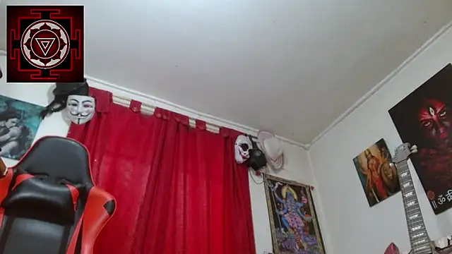 Amanda Valeska online show from 11-10-25, 06:13