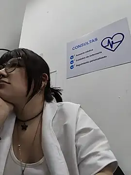 Snapshot of TATIANA--30 chatting on 07-28-26, 08:52 TATIANA--30 online show from 07-28-26, 08:52