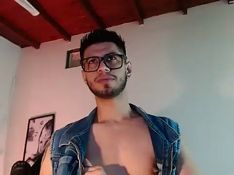 Snapshot of Colby_smit_ chatting on 07-24-26, 10:22 Colby smit online show from 07-24-26, 10:22
