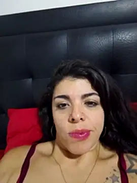 Snapshot of LUNA_x19 chatting on 07-25-26, 11:55 LUNA x19 online show from 07-25-26, 11:55
