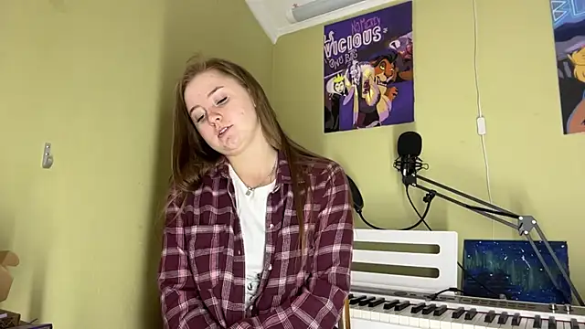 NovellaLabrode online show from 07-25-26, 10:32