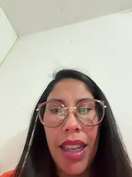 Mia roux21 online show from 07-25-26, 05:59