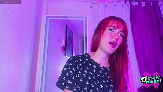 jessierocketx online show from 10-21-25, 03:11