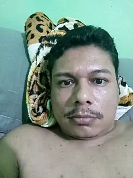 Snapshot of Machob chatting on 07-25-26, 06:10 Machob online show from 07-25-26, 06:10