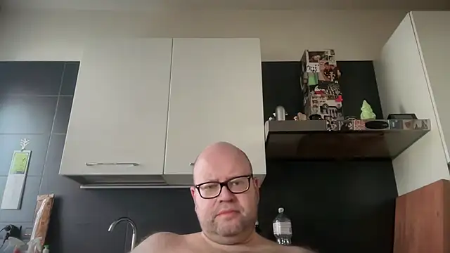 theitalianbear online show from 03-24-26, 04:51