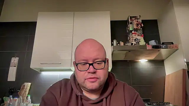 Snapshot of theitalianbear chatting on 02-27-25, 12:25 theitalianbear online show from 02-27-25, 12:25