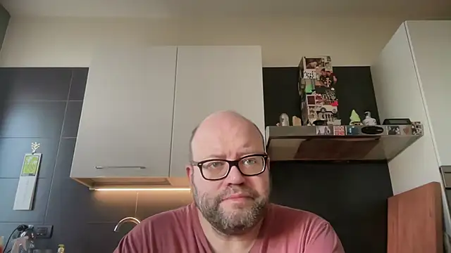 theitalianbear online show from 05-17-26, 04:56