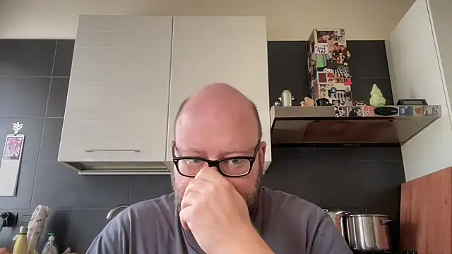 theitalianbear online show from 04-13-26, 07:56