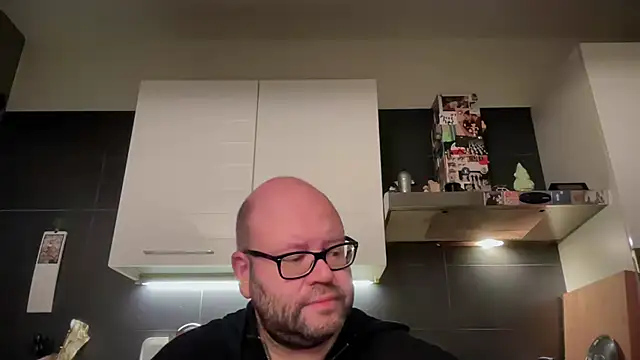 Snapshot of theitalianbear chatting on 10-09-25, 01:28 theitalianbear online show from 10-09-25, 01:28