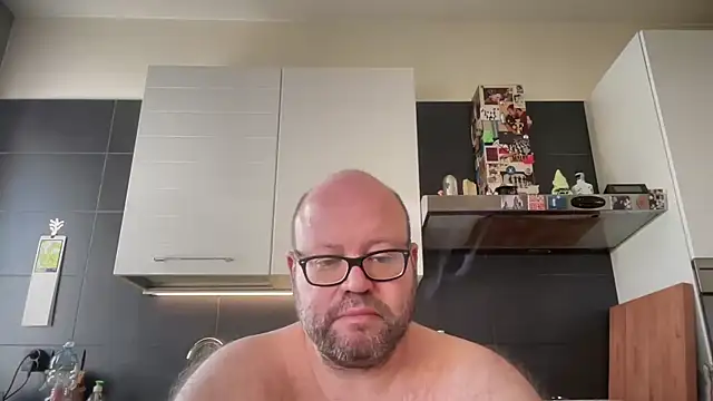 theitalianbear online show from 05-12-26, 07:38