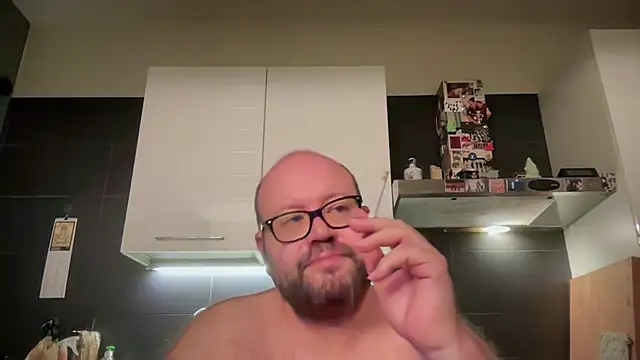 theitalianbear online show from 06-17-26, 02:11