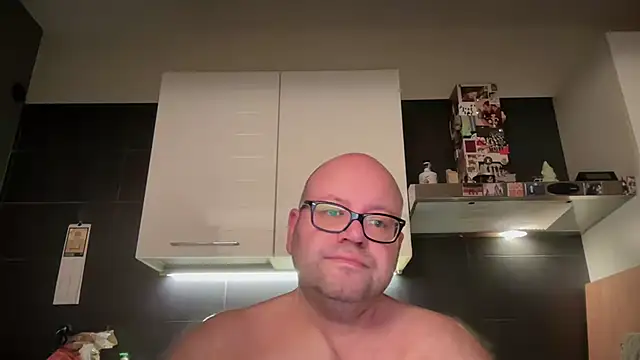 theitalianbear online show from 06-25-26, 02:20