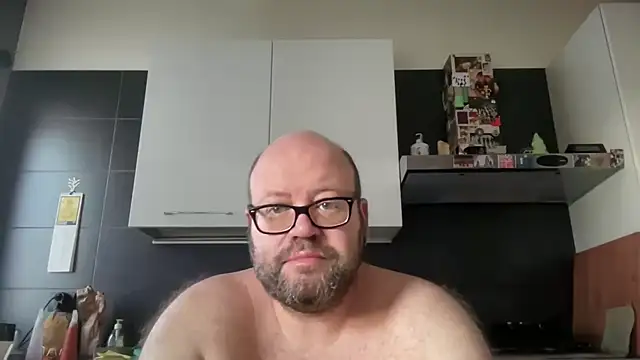 theitalianbear online show from 06-18-26, 04:33