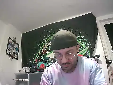 Snapshot of MagicStickBoy chatting on 02-27-26, 06:13 MagicStickBoy online show from 02-27-26, 06:13