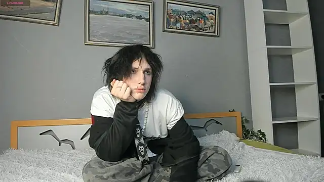 Ember Vixen online show from 07-25-26, 09:54