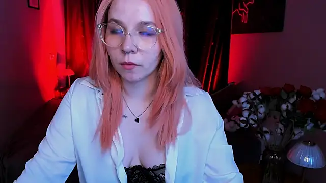 Moonlight miss online show from 07-28-26, 07:39