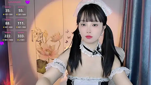 Snapshot of Magg1e_ chatting on 08-03-26, 06:32 Magg1e online show from 08-03-26, 06:32