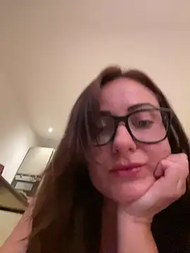 cutekittie123456 online show from 08-04-26, 06:56