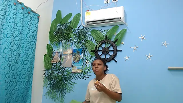 vanessa18nice online show from 07-29-26, 02:16