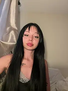 Snapshot of SierraXX chatting on 07-31-26, 07:44 SierraXX online show from 07-31-26, 07:44