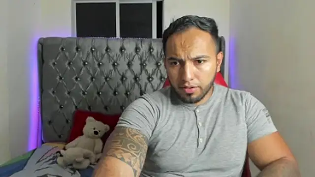 mrloganfuck1 online show from 03-26-26, 11:02