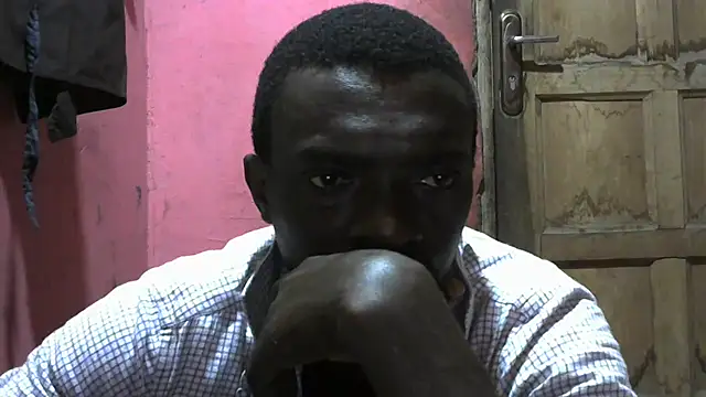 Snapshot of blakkvirus chatting on 09-18-25, 12:35 blakkvirus online show from 09-18-25, 12:35
