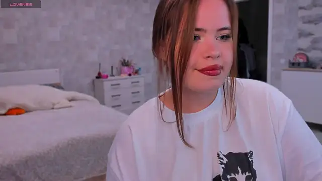AngelinaRena online show from 08-03-26, 03:07