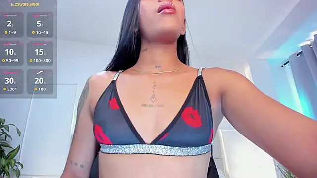 miavegaa1 online show from 07-30-26, 08:30