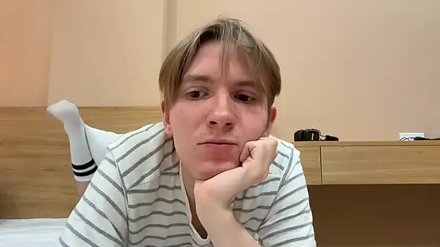 Snapshot of cinnamonmood chatting on 07-31-26, 05:43 cinnamonmood online show from 07-31-26, 05:43