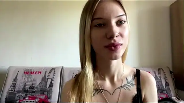 KatPatrin online show from 08-08-26, 04:19