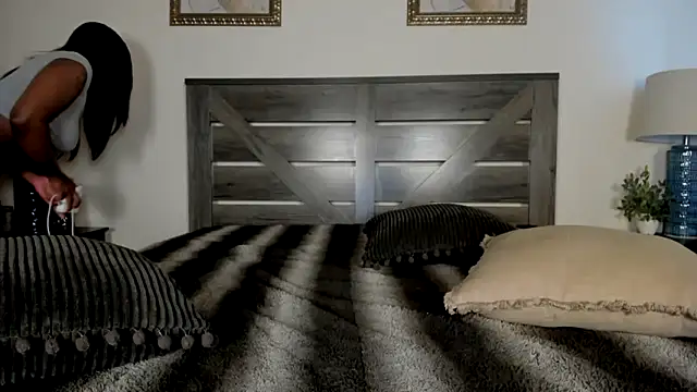 Snapshot of nicolesolace chatting on 06-13-26, 09:13 nicolesolace online show from 06-13-26, 09:13