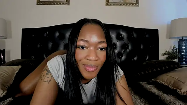 nicolesolace online show from 02-12-26, 10:42