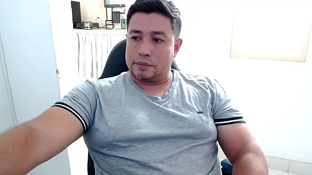 lianjuc06 online show from 07-31-26, 02:58