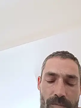 Mathieu1628 online show from 08-04-26, 06:56