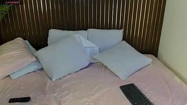 Madissson-lee online show from 07-30-26, 04:55