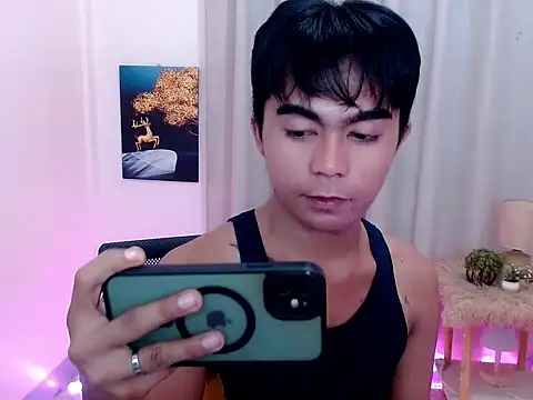 Snapshot of Xyrien_Miller chatting on 07-30-26, 10:25 Xyrien Miller online show from 07-30-26, 10:25