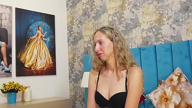 TracyReidd online show from 08-05-26, 05:45