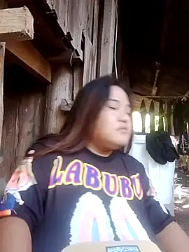 Snapshot of Andrea0414 chatting on 03-11-25, 11:47 Andrea0414 online show from 03-11-25, 11:47