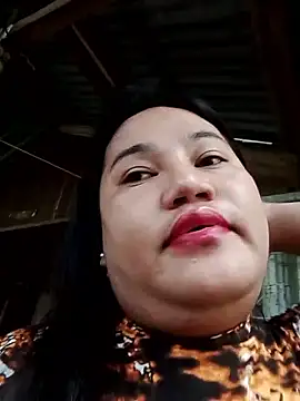 Snapshot of Andrea0414 chatting on 10-27-25, 11:27 Andrea0414 online show from 10-27-25, 11:27