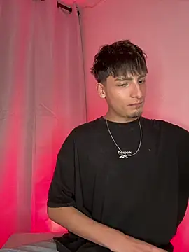 Mateo Mitchell online show from 08-09-26, 04:29