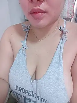 Snapshot of Sexy_Sweetiee chatting on 08-02-26, 04:22 Sexy Sweetiee online show from 08-02-26, 04:22