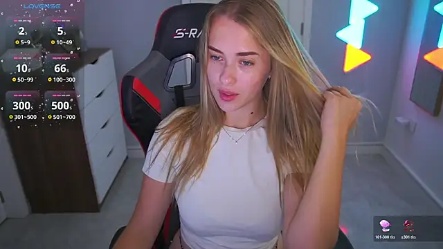 DanikaDillan online show from 07-11-26, 12:55