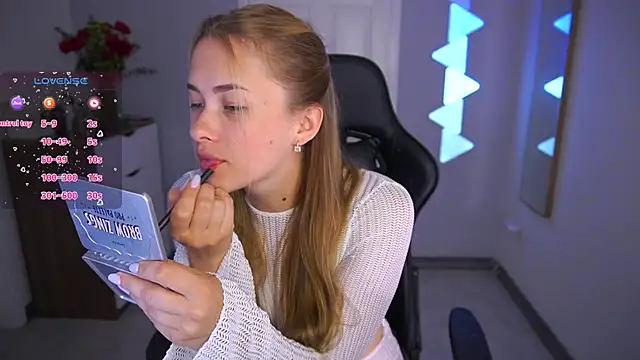 DanikaDillan online show from 10-13-25, 12:45