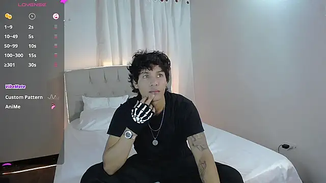 LeoDans  online show from 08-05-26, 12:21