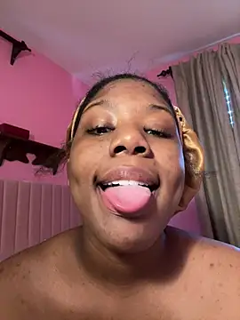 YummyGirlBubbles online show from 08-05-26, 05:18