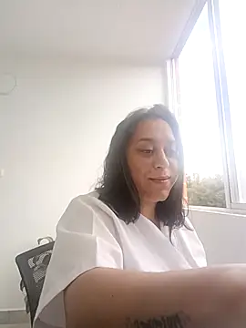 Snapshot of Queen-yessi12 chatting on 08-03-26, 01:50 Queen-yessi12 online show from 08-03-26, 01:50